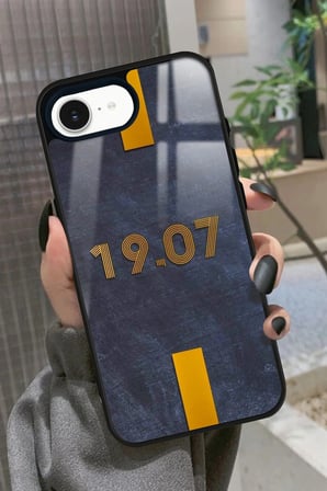 Apple iPhone 16E Uyumlu 1907 Yazılı Parlak Silikon Kılıf