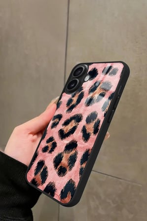 Apple iPhone 16 Plus Uyumlu Pembe Leopar Tasarımlı Parlak Silikon Kılıf