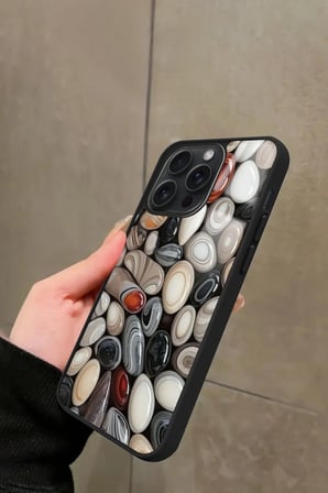 Apple iPhone 16 Pro Uyumlu Renkli Taş Tasarımlı Parlak Silikon Kılıf