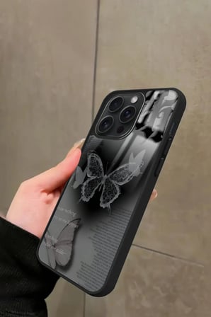 Apple iPhone 16 Pro Uyumlu Kelebek Tasarımlı Parlak Silikon Kılıf