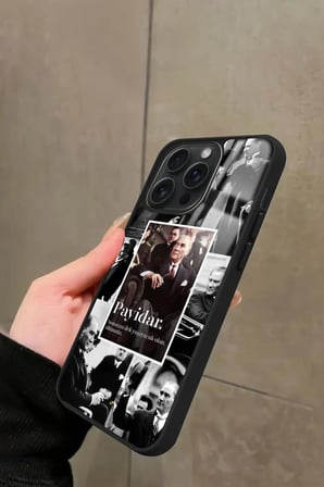 Apple iPhone 16 Pro Uyumlu Atatürk Poster Tasarımlı Parlak Silikon Kılıf