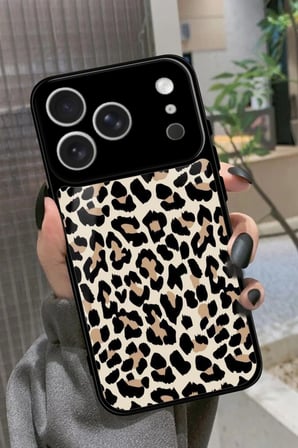 Apple iPhone 17 Pro Uyumlu Kahverengi Leopar Tasarımlı Parlak Silikon Kılıf