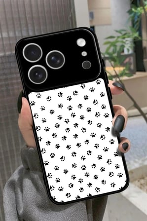 Apple iPhone 17 Pro Uyumlu Siyah-Beyaz Kedi Patisi Tasarımlı Parlak Silikon Kılıf
