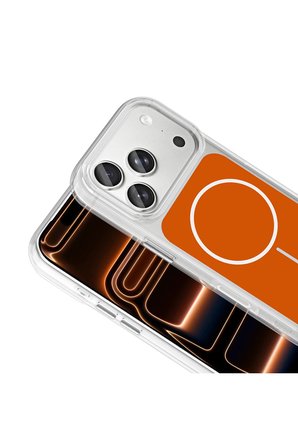 Apple iPhone 18 Pro Kılıf Metal Buton Tasarımlı Zr-ikonik