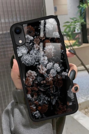 Apple iPhone Xr Uyumlu Beyaz Çiçek Tasarımlı Parlak Silikon Kılıf