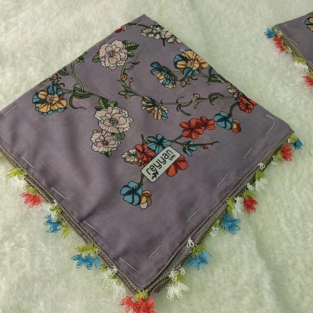 el emeği i̇ğne oyası yazma , fular ,yemeni, mevlit örtüsü , baş örtüsü 4 kenarı oyalı %100 pamuk 100*100cm