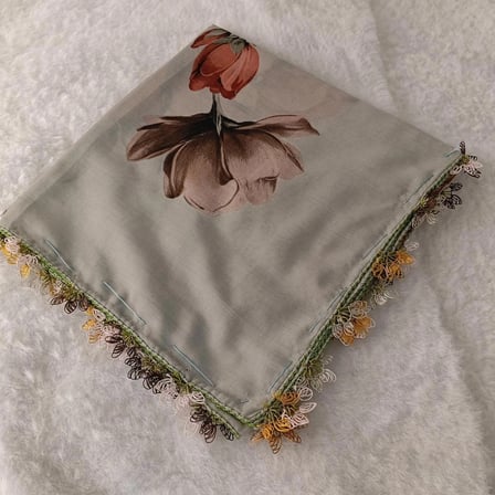 el emeği i̇ğne oyası yazma , fular ,yemeni, mevlit örtüsü , baş örtüsü 4 kenarı oyalı %100 pamuk 100*100cm