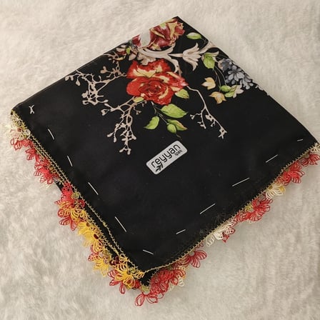 el emeği i̇ğne oyası yazma , fular ,yemeni, mevlit örtüsü , baş örtüsü 4 kenarı oyalı %100 pamuk 100*100cm