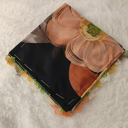 el emeği i̇ğne oyası yazma , fular ,yemeni, mevlit örtüsü , baş örtüsü 4 kenarı oyalı %100 pamuk 100*100cm