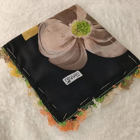 el emeği i̇ğne oyası yazma , fular ,yemeni, mevlit örtüsü , baş örtüsü 4 kenarı oyalı %100 pamuk 100*100cm