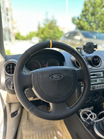 Ford Fiesta 2005-2010 Araca Özel Direksiyon Kılıfı (Nokta Düz Sarı Yüzük)