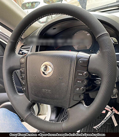 Sang Yong Araca Özel Direksiyon Kılıfı (Bentley Nokta Siyah Dikişli)