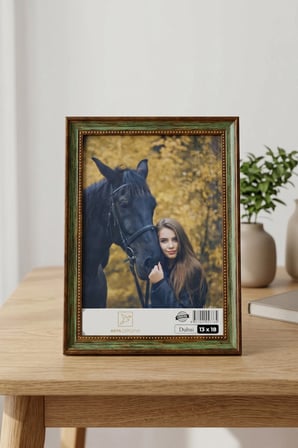 Antik Zarif 13x18 cm Fotoğraf Çerçevesi Camlı Ayaklı Dekoratif Masaüstü & Duvar Tipi Plastik Çerçeve