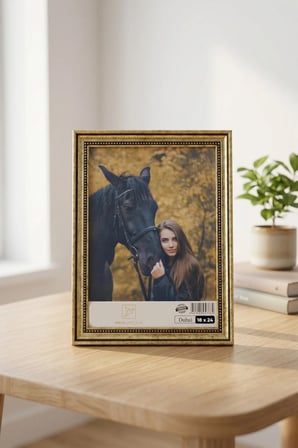 Antik Zarif 18x24 cm Fotoğraf Çerçevesi Camlı Ayaklı Dekoratif Masaüstü & Duvar Tipi Plastik Çerçeve