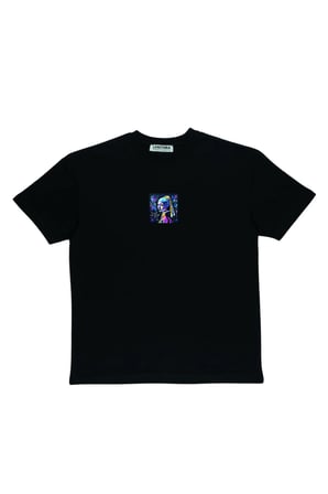 Lenithra İnci Küpeli Kız Sırt Baskılı Unisex Oversize T-shirt Siyah / M