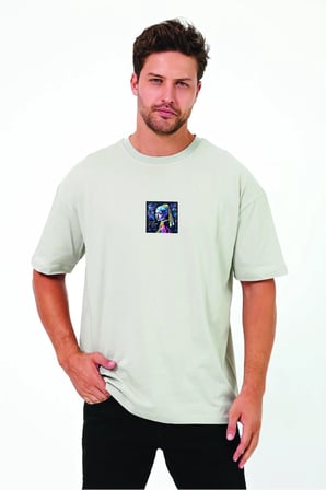 Lenithra İnci Küpeli Kız Sırt Baskılı Unisex Oversize T-shirt Gri / 2XL