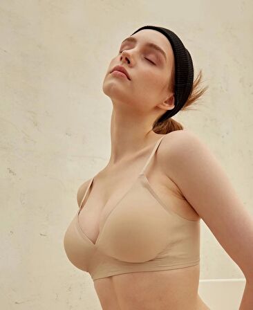 Carma İthal Balensiz Dikişsiz İce-Silk Yarı Push-up İnce Askılı Sütyen