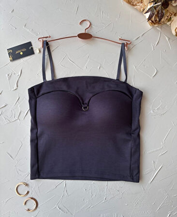 Chole İthal Pamuklu Göğsü Cut-Out Halka Detaylı İnce Askılı Büstiyer/Crop