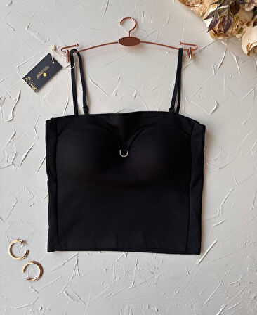Chole İthal Pamuklu Göğsü Cut-Out Halka Detaylı İnce Askılı Büstiyer/Crop