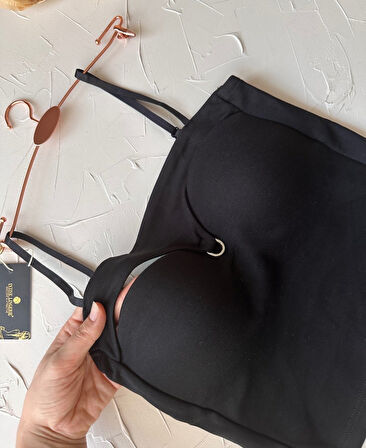 Chole İthal Pamuklu Göğsü Cut-Out Halka Detaylı İnce Askılı Büstiyer/Crop