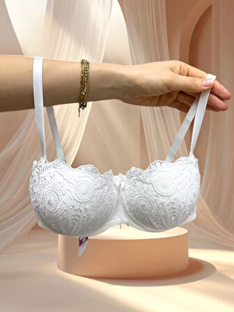 NBB Beyaz Dantelli Straplez Kesim Push-up Tangası Şerit Detaylı Sütyen Takım