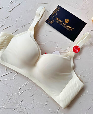 Marie İthal Dikişsiz Balensiz Destekli Toparlayıcı Özellikli Kalın Askılı C Cup Kaliteli Sütyen