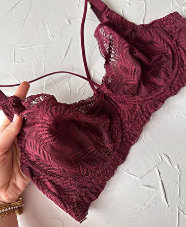 Tyla Dantelli C Cup Önü Şeritli Günlük Kullanım Balenli Şık Toparlayıcı Sütyen