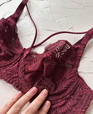 Tyla Dantelli C Cup Önü Şeritli Günlük Kullanım Balenli Şık Toparlayıcı Sütyen