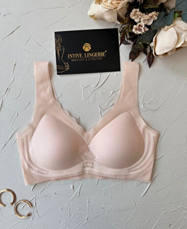 Ellie Dikişsiz İce-Silk (Buz İpek) Görünmez Ultra Hafif Padli Nefes Alabilir İthal Bralet/Sütyen