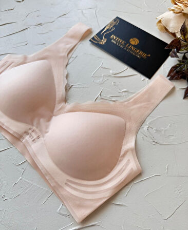 Ellie Dikişsiz İce-Silk (Buz İpek) Görünmez Ultra Hafif Padli Nefes Alabilir İthal Bralet/Sütyen