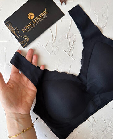 Ellie Dikişsiz İce-Silk (Buz İpek) Görünmez Ultra Hafif Padli Nefes Alabilir İthal Bralet/Sütyen