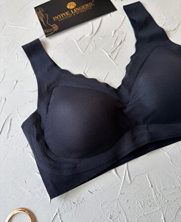 Ellie Dikişsiz İce-Silk (Buz İpek) Görünmez Ultra Hafif Padli Nefes Alabilir İthal Bralet/Sütyen
