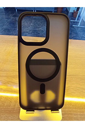 İPhone 15 Pro Max Uyumlu MagSafe Özellikli Kenarları Renkli Arka Yüzü Mat Darbe Emici Kılıf