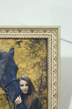 Dekoratif Lüks Antik 10X15 İşlemeli Açık Krem Plastik Fotoğraf Çerçevesi