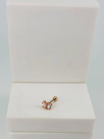 Rose Zirkon Taşlı Uç Kısmı : Pirinç Kıkırdak Bar Uzunluğu : 6 Mm / Bar Kalınlığı 0.8 Mm / Top Boyu 3