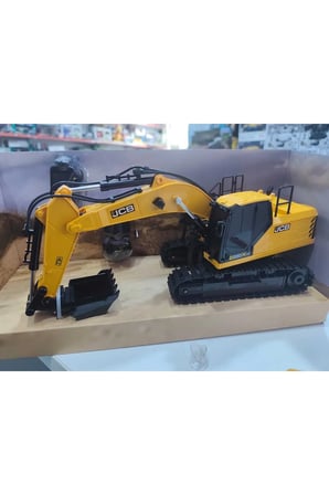 JCB Lisanlı 2.4 GHZ 3 Başlıklı Metal Alaşımlı Profesonel 1.200 Mah Şarjlı Uzaktan Kumandalı Kepçe