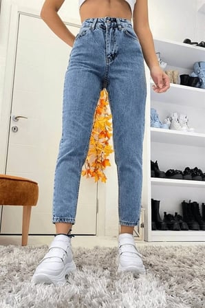 Miray Orta Mavi Kar Likralı Mom Süper Yüksek Bel Mom Jeans