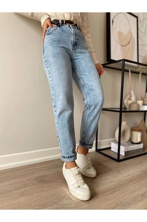Mom Jean