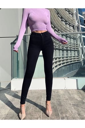 Lucy Simsiyah Solmaz Likralı Süper Skinny Jeans (TOPARLAYICI)