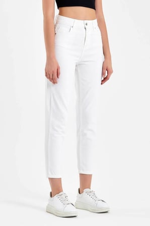 Kadın Yüksek Bel Beyaz Boyfriend Jeans Likralı Esnek Kot Pantolon 2024