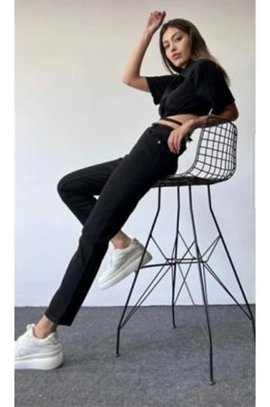 Yüksek Bel Siyah Mom Kot Pantolon Likralı Solmaz Siyah Ekstra Rahat Mom Jeans