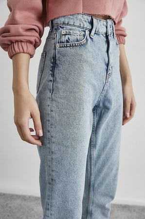 Mavi Yüksek Bel Mom Jeans Likralı Esnek Kot Pantolon