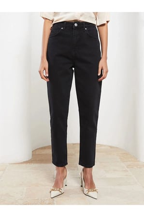 Yüksek Bel Hafif Likralı Mom Fit Jean- Siyah