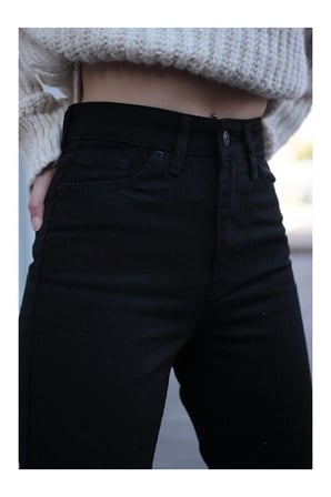 Yüksek Bel Siyah Mom Jeans Power Likralı Esnek Kot Pantolon ( 1 Beden Küçük Alın )