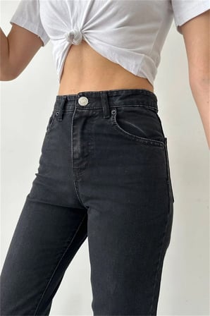 Skye Solmaz Likralı Siyah 90s Vintage Jean Pantolon (Tam kalıp)