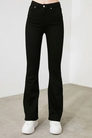 Trend Jean Manolya Yüksek Bel Ispanyol Paça Solmayan Siyah Jeans Kot Pantolon