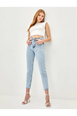 Ultra Yüksel Bel Süper Kalıp Likralı Mom Fit Jean Kar Yıkama Mavi (TAM KALIPTIR)
