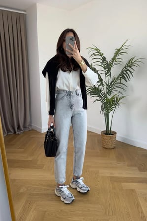 Jerry Yüksek Bel Mavi Kar Yıkama Mom Jeans Likralı Esnek Kot Pantolon(TAM KALIPTIR)