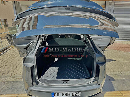Tesla Model Y Juniper, Bagaj Havuzu, (4K Kokusuz), 2025-