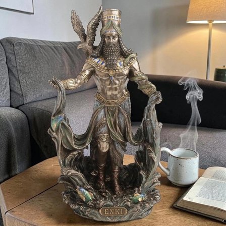 Dekoratif Enki Figürü Veronese Biblo – Mitolojik Tema Şık Salon Dekoru Poliresin Dekoratif Obje 13x8x23,5 cm